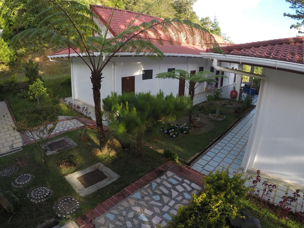 Skyville Zen Resort,Kampong Kundassan Esterno foto
